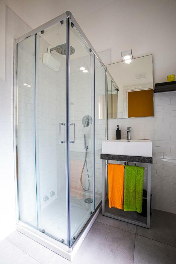 Garibaldi 136 Hotel Наполи Екстериор снимка